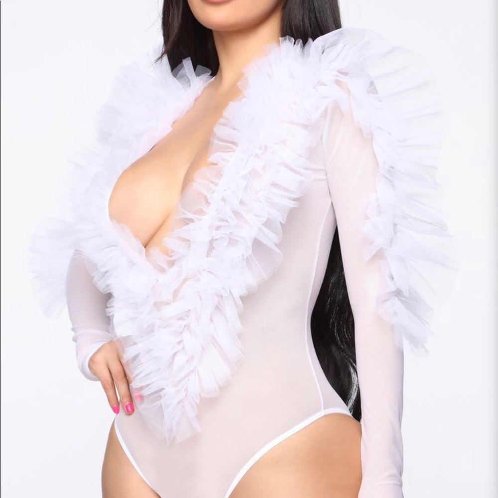 Fashion nova body suit